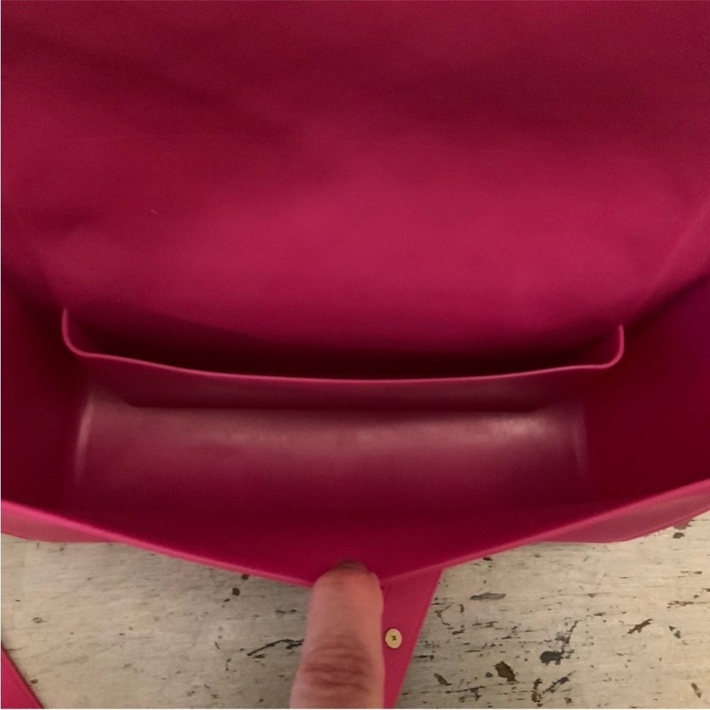 Elegant Deep Pink or Red Jelly Quilted Gold Chain Flap Bag Designer Look! - Picture 4 of 9